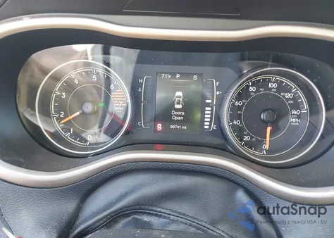 2018 Jeep Cherokee Latitude Fwd from USA, damaged, VIN 1C4PJLCB5JD563405